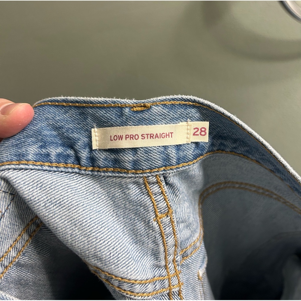 Levi’s low pro straight leg jeans distressed busted knee - Picture 5 of 8